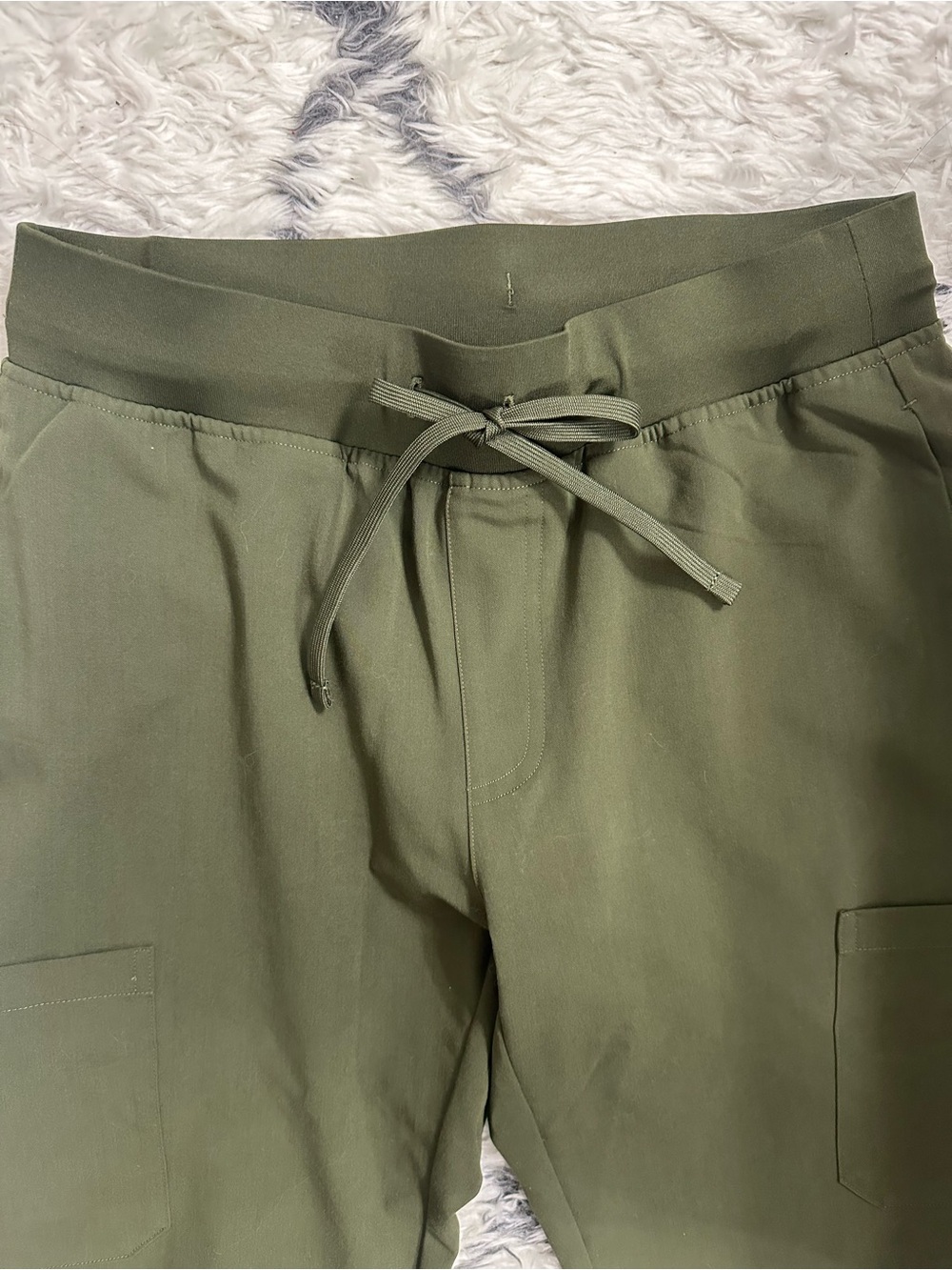 Mandala Scrub Set in Olive Green- brand new - Picture 5 of 6